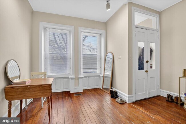 Foto del edificio - 2322 Poplar St