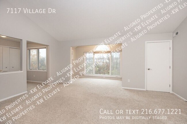 Foto del edificio - 7117 Village Dr