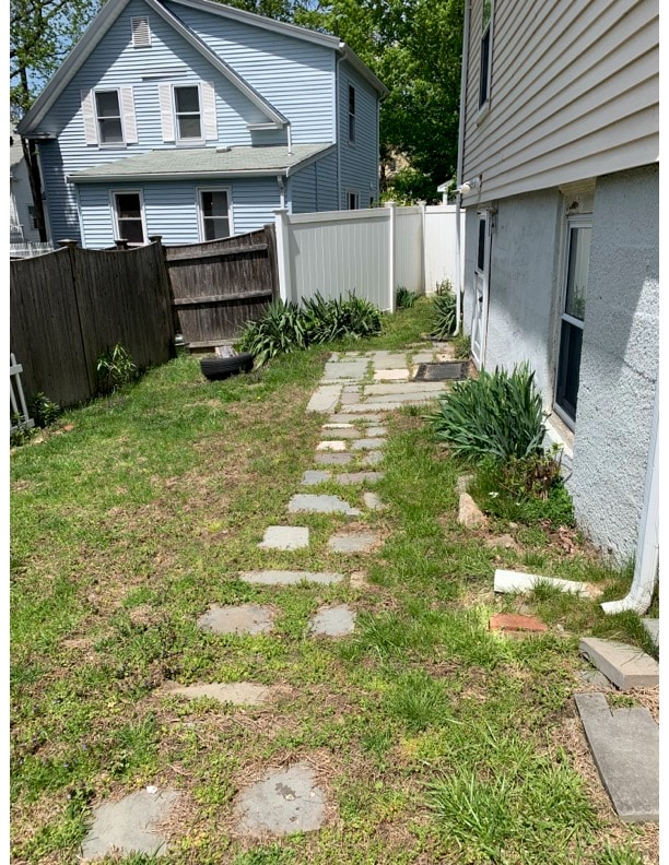 Building Photo - 2 2nd St