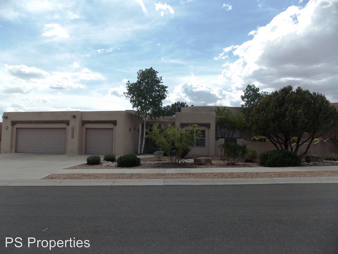Primary Photo - 6505 High Ridge Pl NE