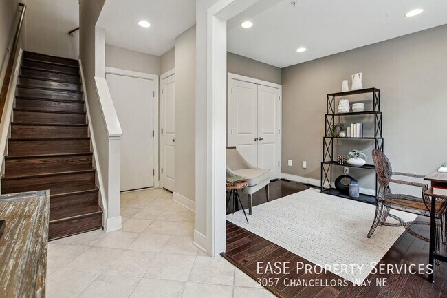 Foto del edificio - 3057 Chancellor's Way NE
