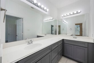 Building Photo - 8710 Knox St