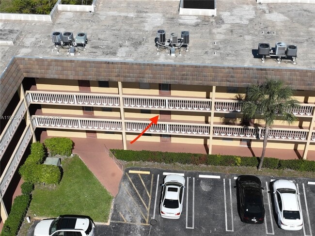 Building Photo - 5961 NW 61st Ave