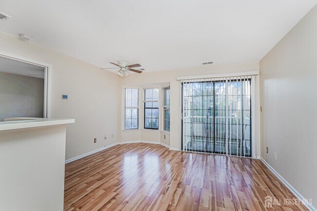 Foto del edificio - 212 Blew Ct