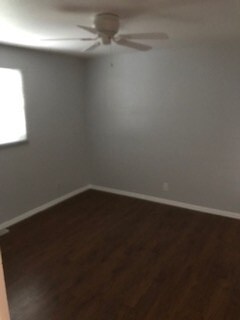 Foto del edificio - 209 S Straughan Ave