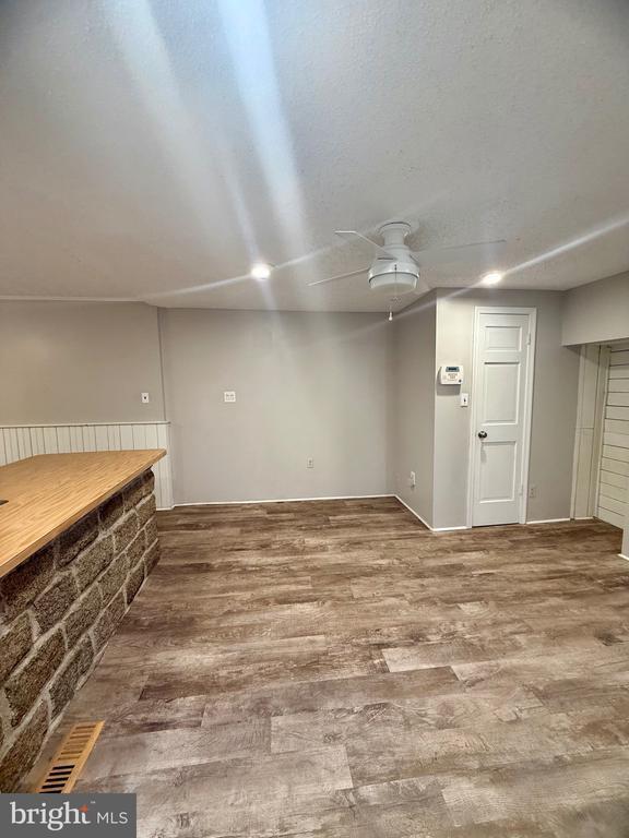 Foto del edificio - 125 Maple St