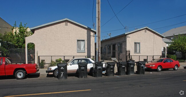 Building Photo - Johnston Apartments