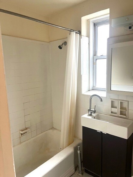 Foto del edificio - 415 Albemarle Rd