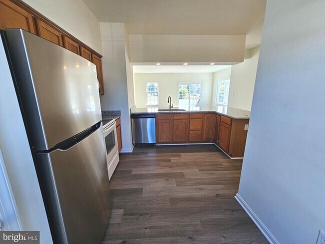 Foto del edificio - 98 Bay Hill Ln