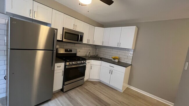 Cocina - 4835 Hull St