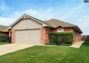 Building Photo - 19720 Serenade Way