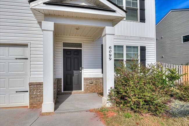 Foto del edificio - 6099 Whitewater Dr