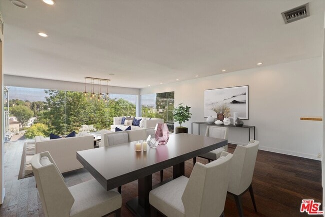 Building Photo - 4075 Los Nietos Dr