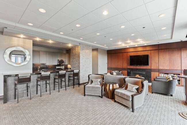 Foto del edificio - 130 N Garland Ct