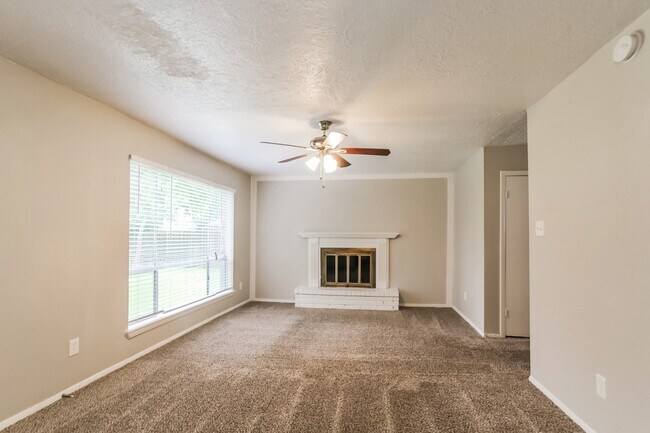 Foto del edificio - 4222 Chestergate Dr