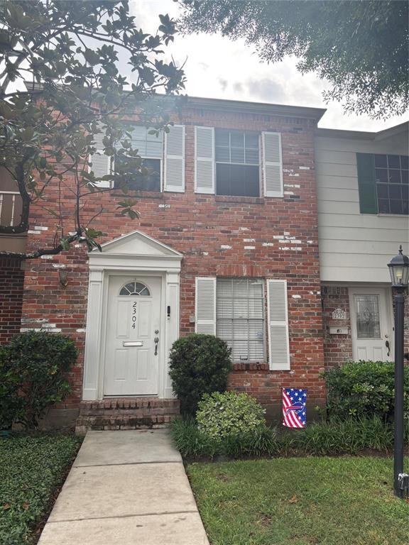 Foto principal - 2304 Winrock Blvd