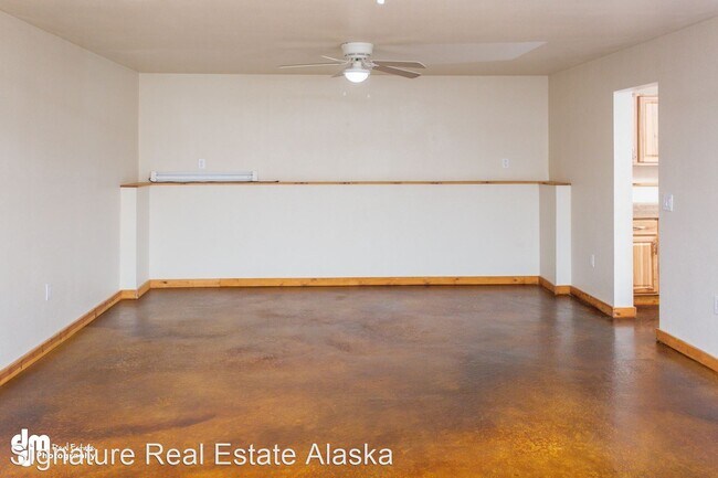 Building Photo - 1851 N Birdsell Dr