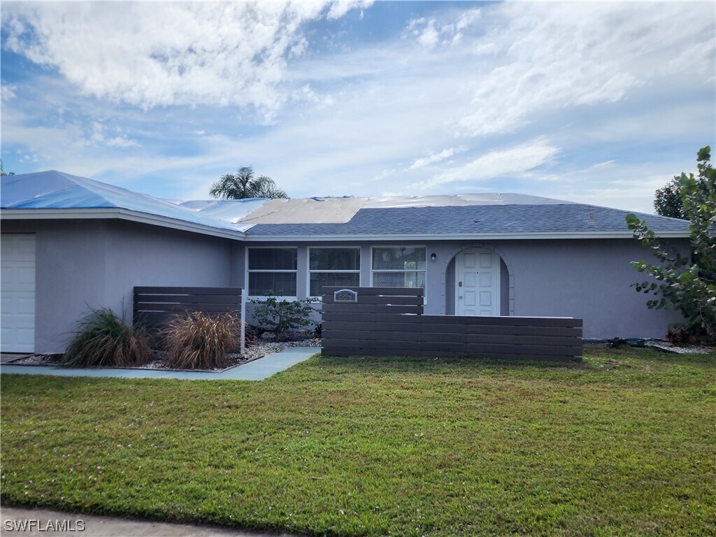 889 Adelphi Ct, Fort Myers, FL 33919 House for Rent in Fort Myers, FL