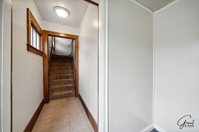 Foto del edificio - 24370 Fern Ave