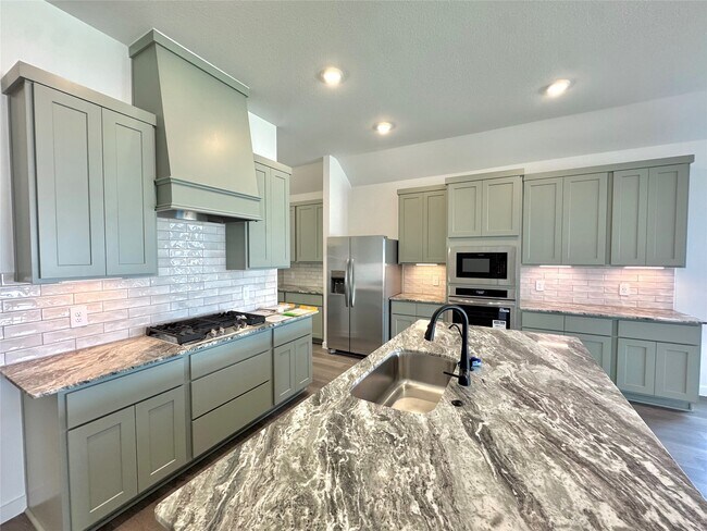 Foto del edificio - 3315 Daily Harvest Dr