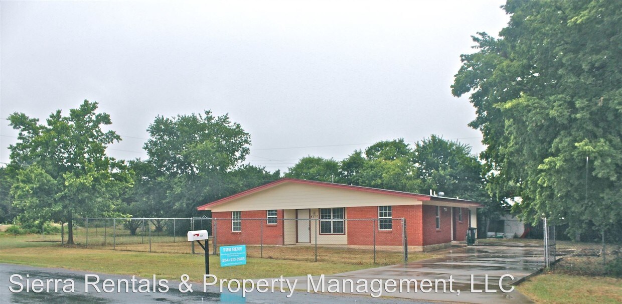 Primary Photo - 4320 Sherwood Dr