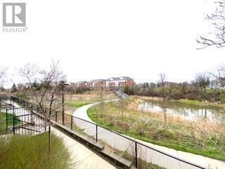 Building Photo - 2496 Post Rd