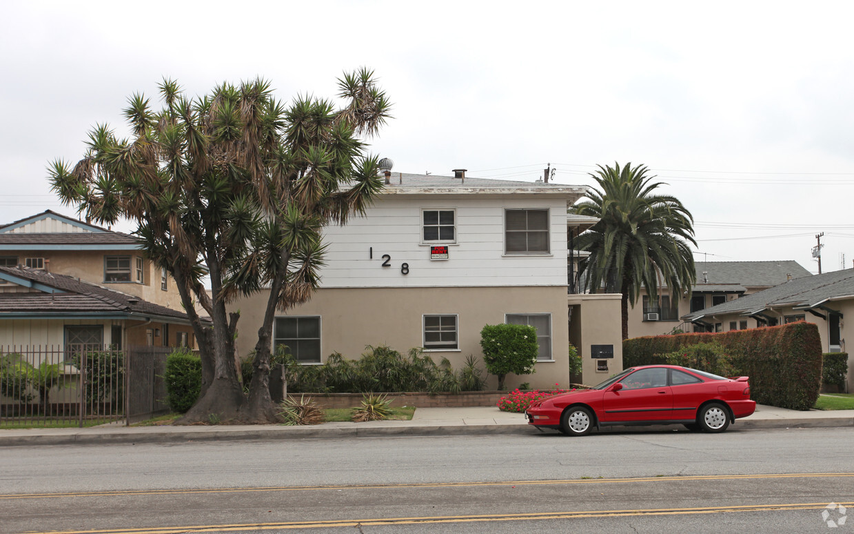 Building Photo - Colorado Apts