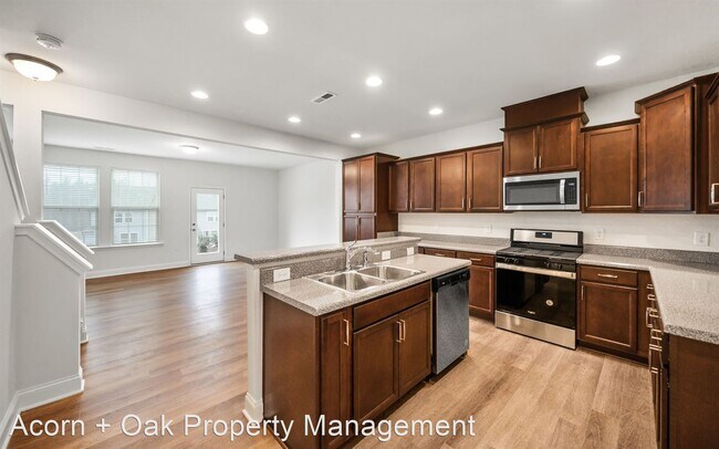 Building Photo - 3 br, 2.5 bath House - 1360 Scholar Dr