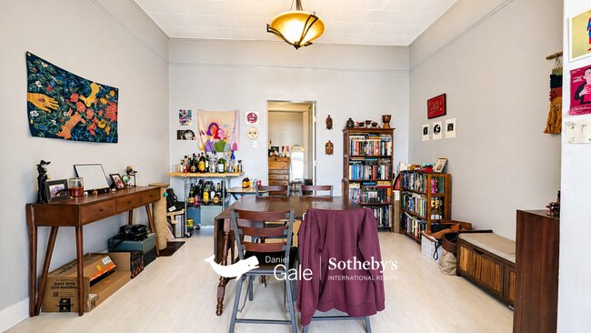 Foto del edificio - 23-12 41st St