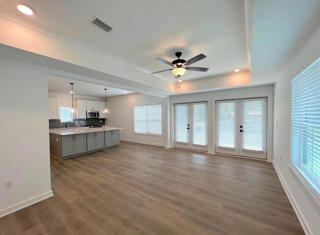 Building Photo - 4681 Casablanca Dr