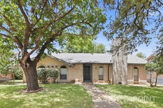 Building Photo - 3041 Ripplewood Dr