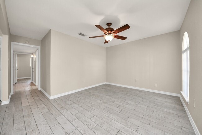 Building Photo - 11915 Binghamton Dr