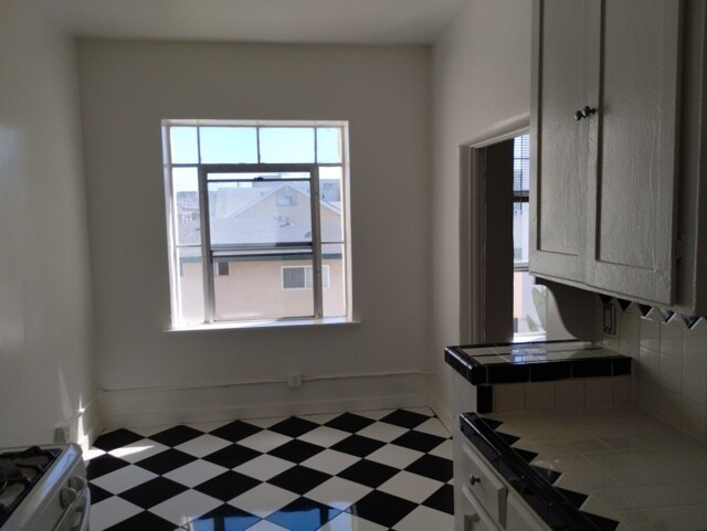 Foto del edificio - 901 S Kingsley Dr