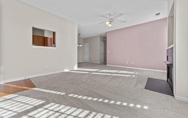 Building Photo - 3015 Winston Dr