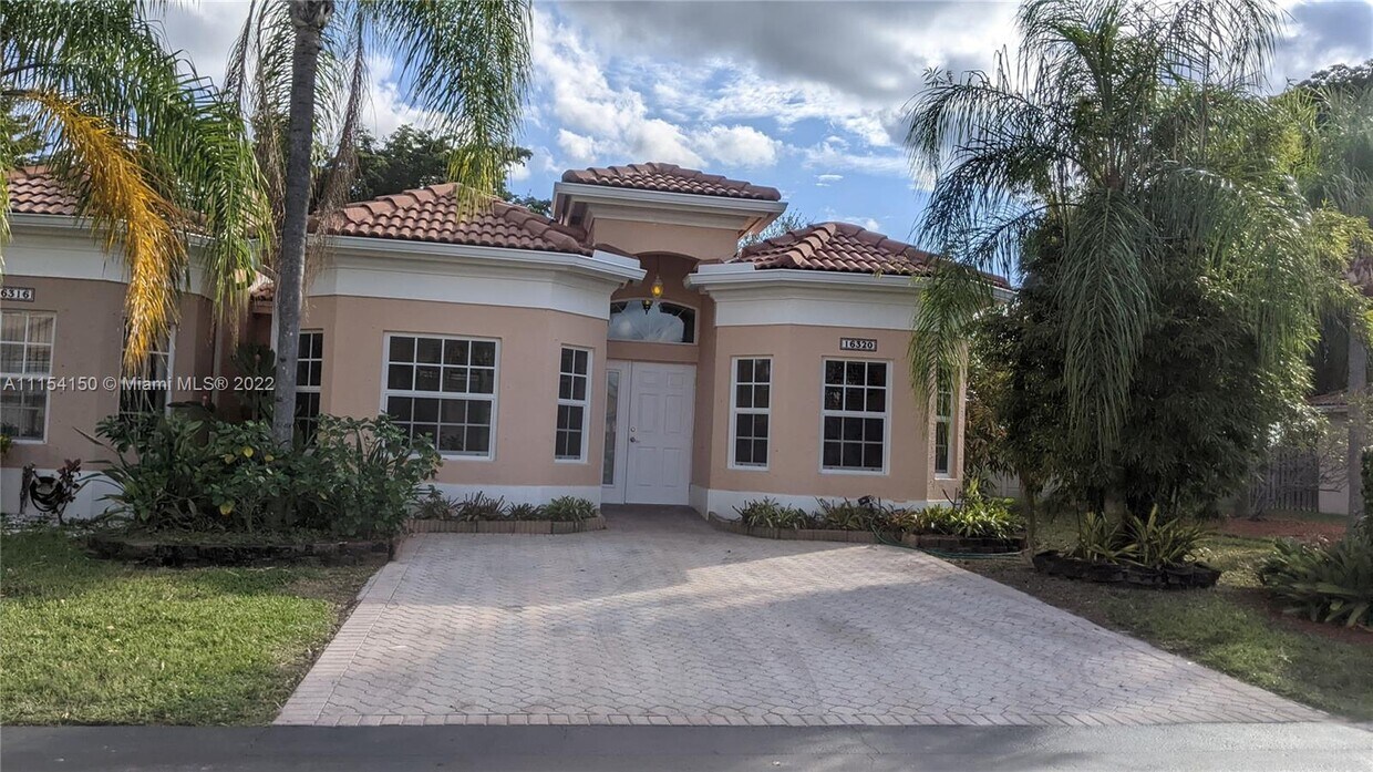 16320 SW 103rd Terrace, Miami, FL 33196 Townhome Rentals in Miami FL