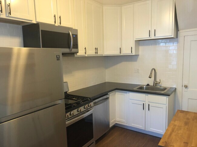 Foto del edificio - 624 8th Ave N
