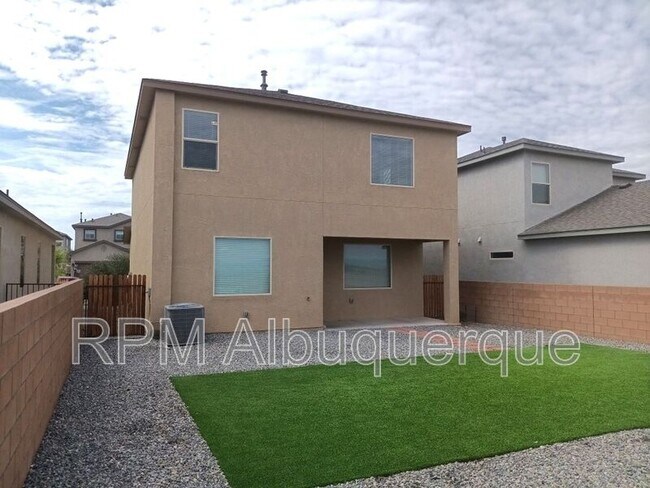 Foto del edificio - 4863 Blackburn Rd NE