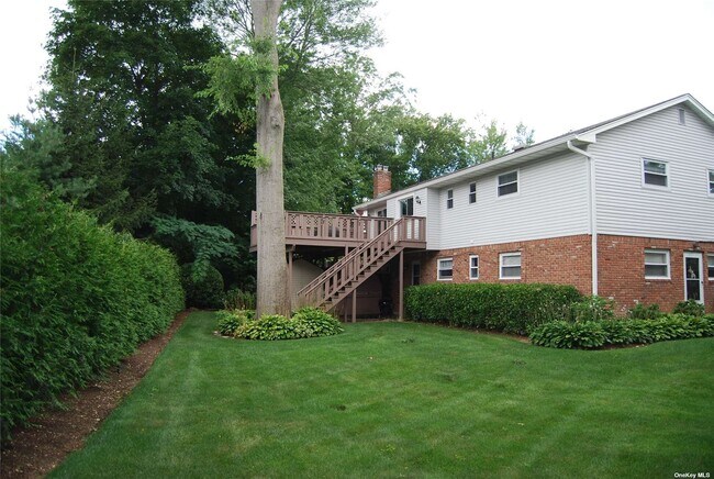 Building Photo - 7 Alex Ln