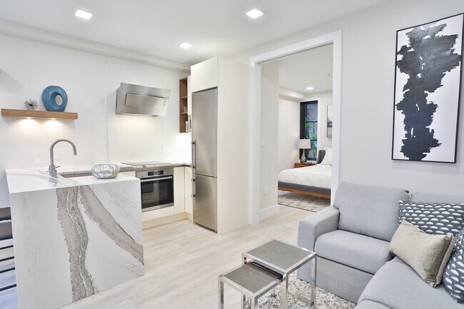 Cocina - 1819 Vernon St NW