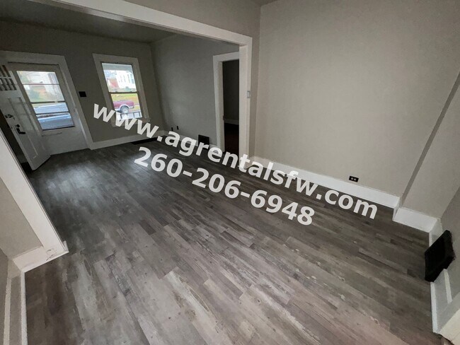 Building Photo - 1426 Oakland St