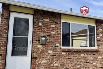 Building Photo - 9123 Perry St