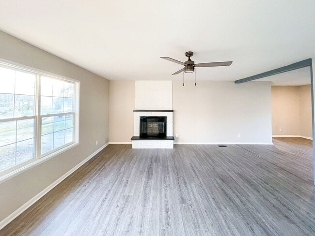 Building Photo - 7916 E 34th St