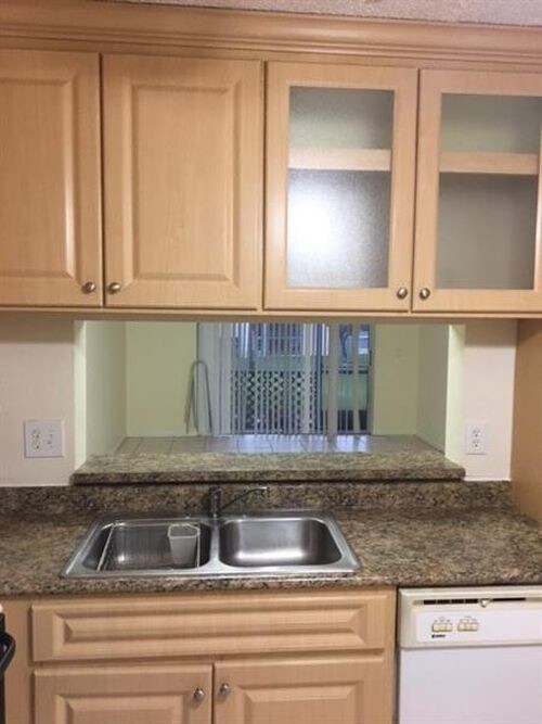 Foto del edificio - 2307 NW 89th Dr