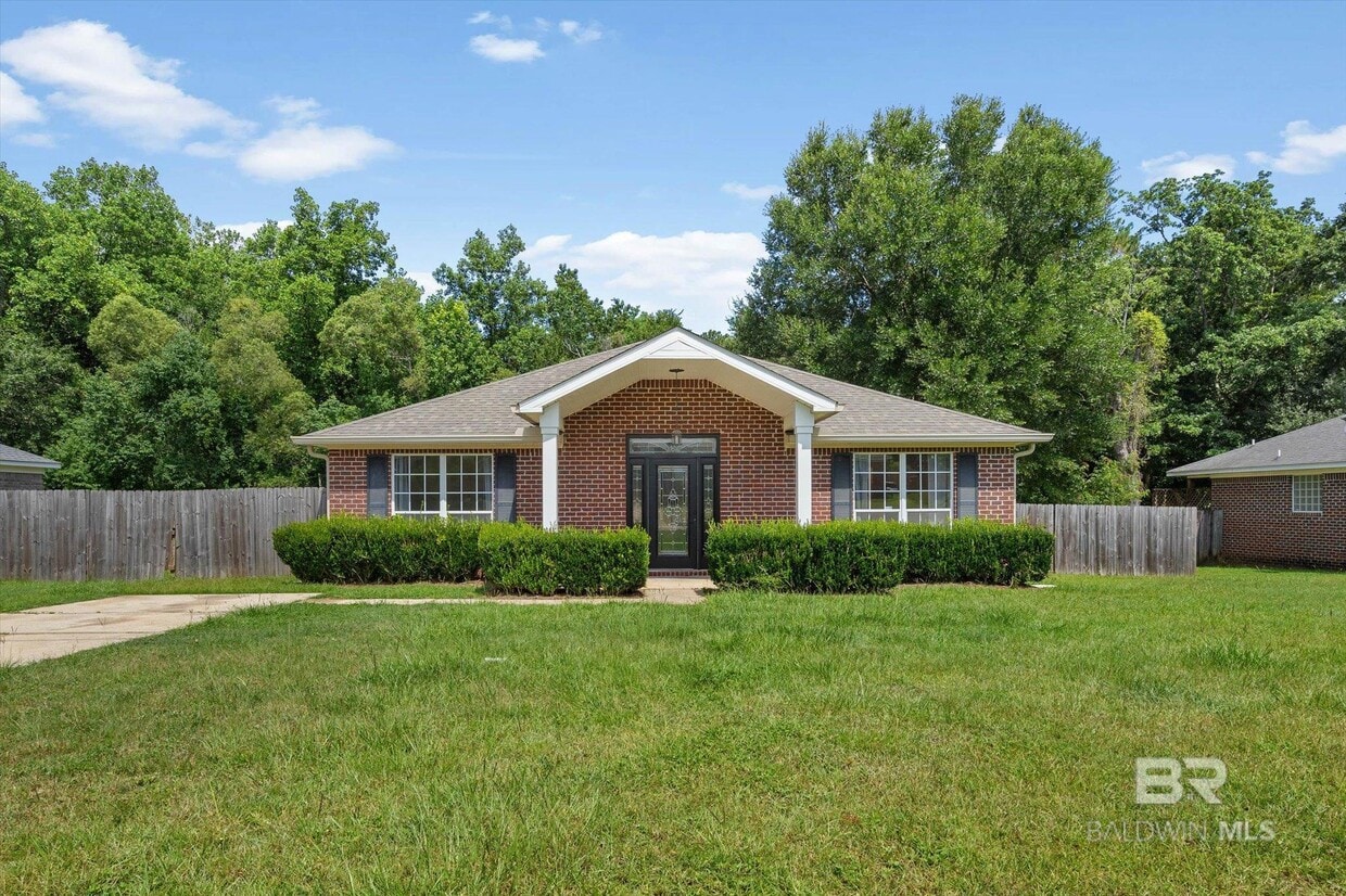Primary Photo - 15982 Pecan View Dr