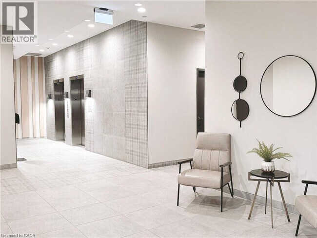 Building Photo - 108 Garment St