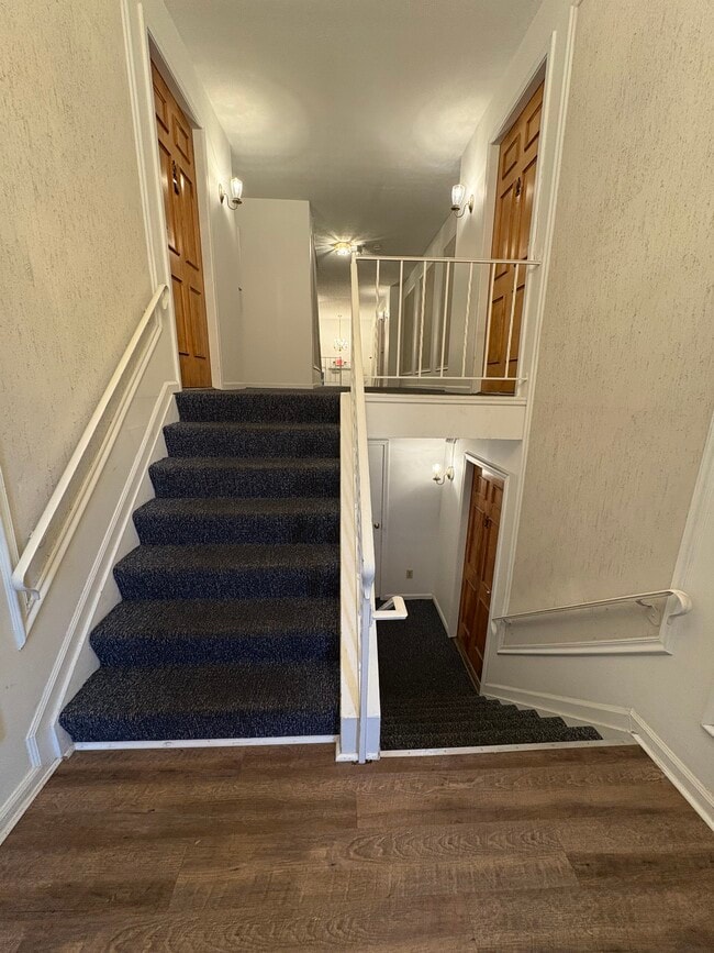 Building Photo - 1440 Slade Ave