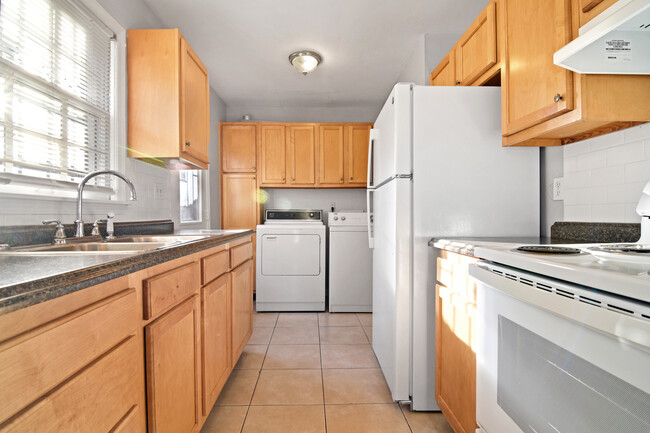 Foto del edificio - 402 W Hill St