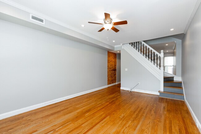 Building Photo - 3514 Roland Ave