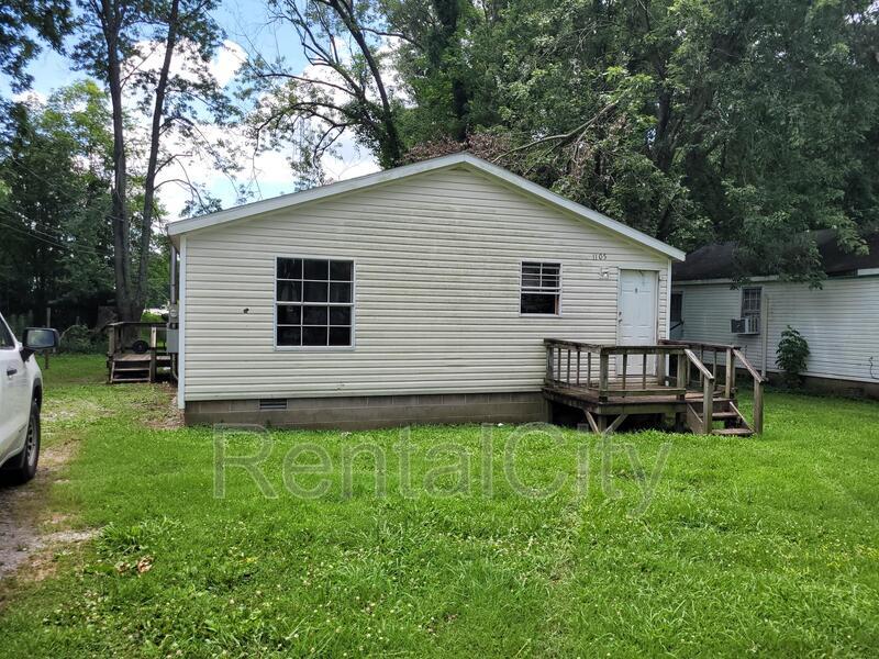 1105 Barney St, Dyersburg, TN 38024 House Rental in Dyersburg, TN