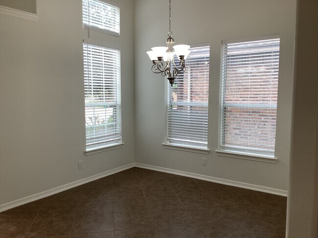 Building Photo - 6434 Tea Tree Dr